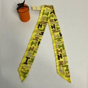 Hermes Silk "H" pattern Twilly / Scarf NEW With‎ Box And Tags